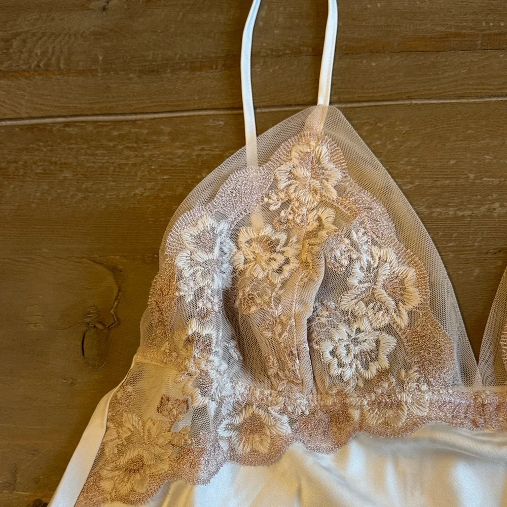 Flora Nikrooz Rosa Cami Short Set - Ivory - Floral Lace Trim - Large - NWT - Picture 5 of 14